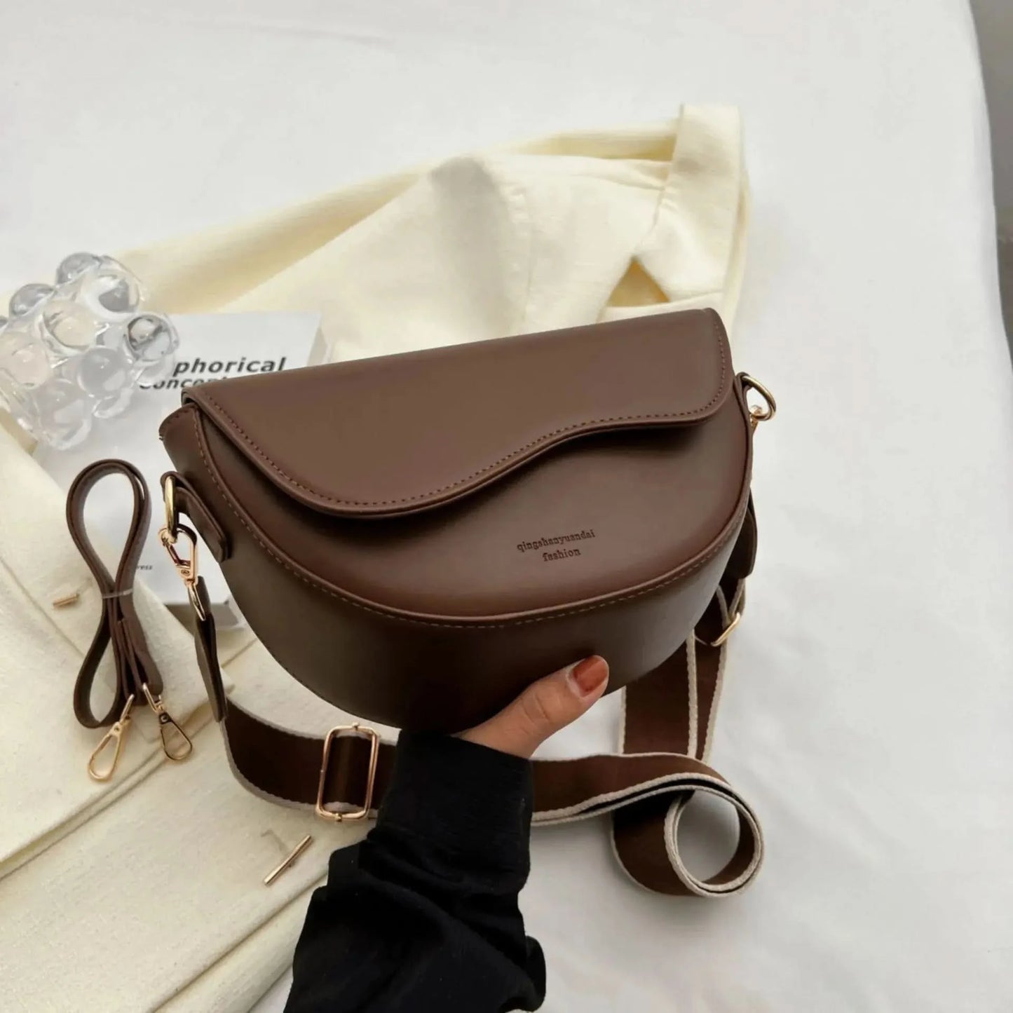 Vintage Saddle PU Leather Shoulder Bag - Solid-Color Minimalist Crossbody