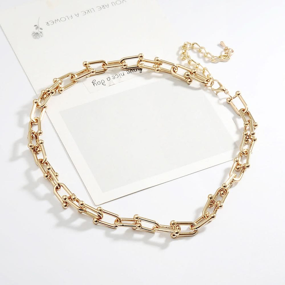 Horseshoe chain bracelet piece