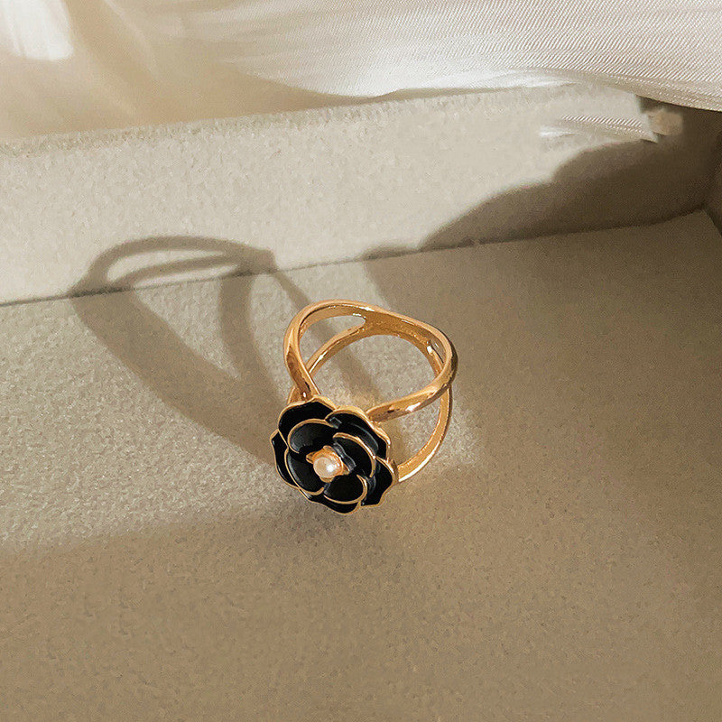 Elegant Gold‑Tone Scarf Buckles — Versatile No‑Knot Scarf Rings for Silk Scarves, Wraps & Shawls