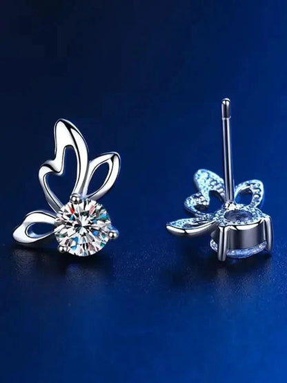 Butterfly studs four-claw setting detail