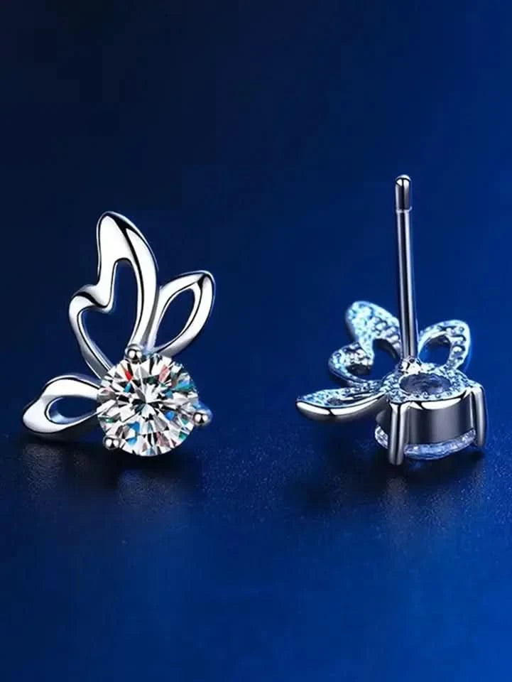 Butterfly studs four-claw setting detail