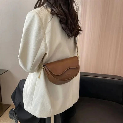 Saddle shoulder bag in light brown