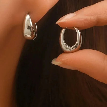 Chunky hoop earrings in gold finish