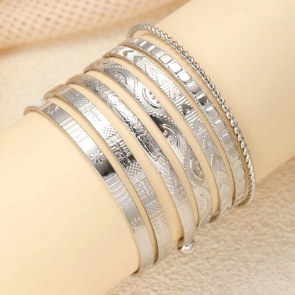 7-piece textured bangle bracelet set — main view