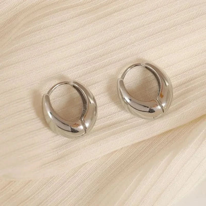 Hoop earrings size variation small