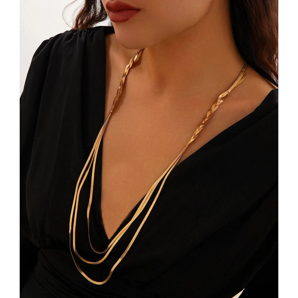 Triple-layer twisted chain detail