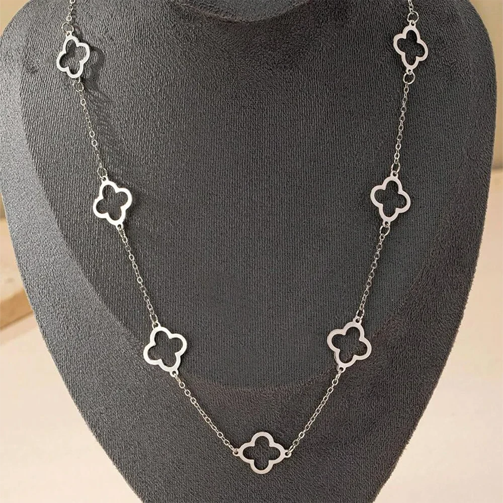 Clover charm chain detail close-up