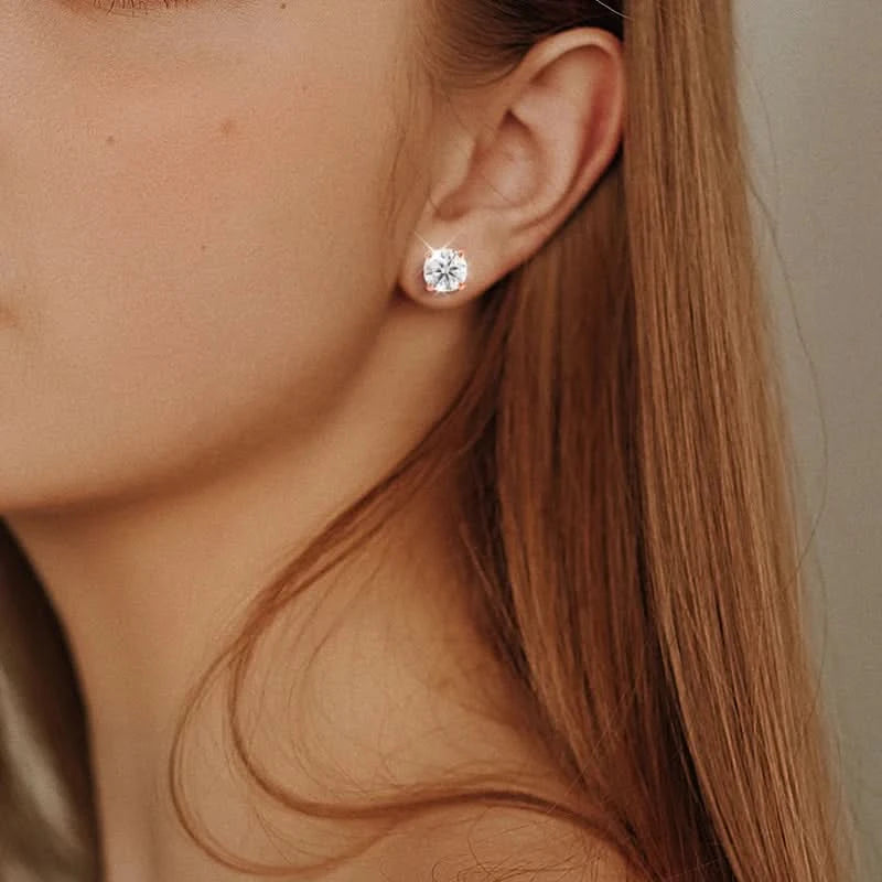 Moissanite stud earrings 0.8CT size