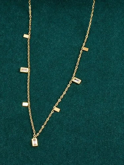Water drop necklace in golden finish