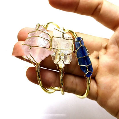 Gold wire wrapping detail