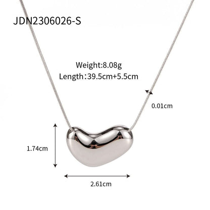 Bean-shaped pendant necklace full overview